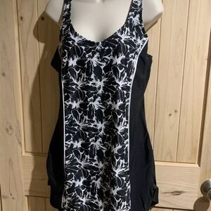 Womens Plus Size One Piece Swimsuit Size 2XL Dress